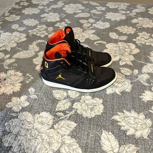 Jordan 1 flight team orange